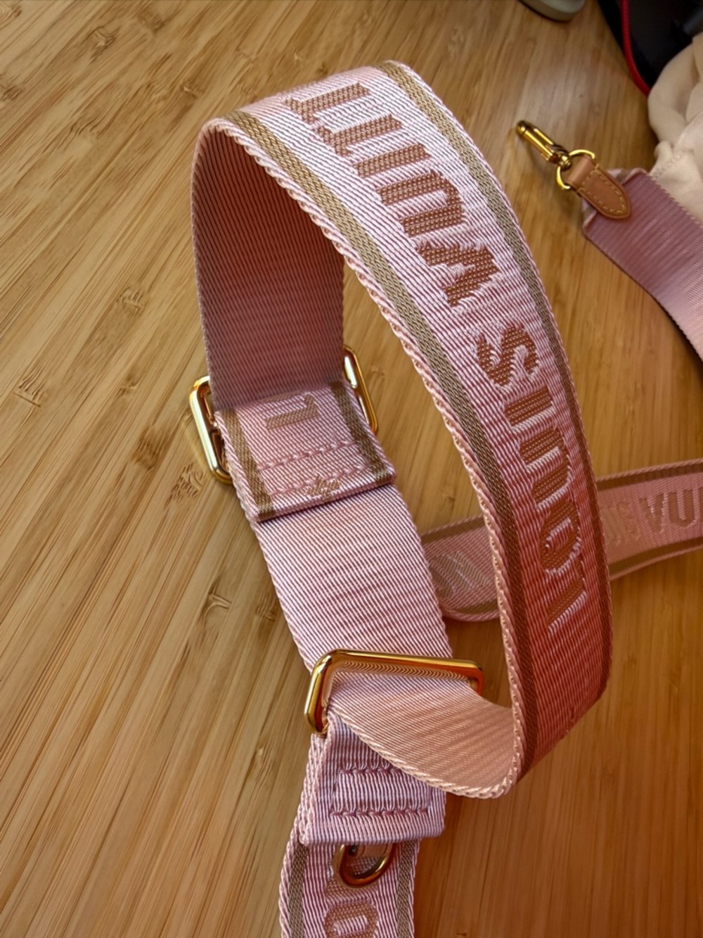 Pre-Loved Louis Vuitton Monogram Multi Pochette Accessoires Light Pink - Picture 6 of 16